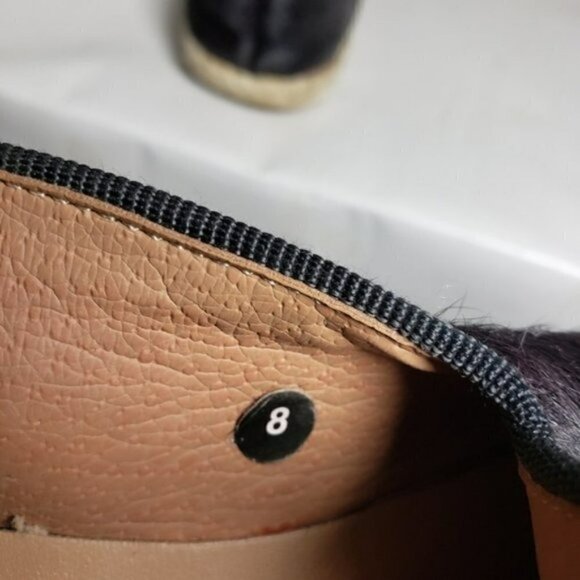 Paruolo Black Closed Toe Textured Flats Sz 8 - Picture 11 of 11